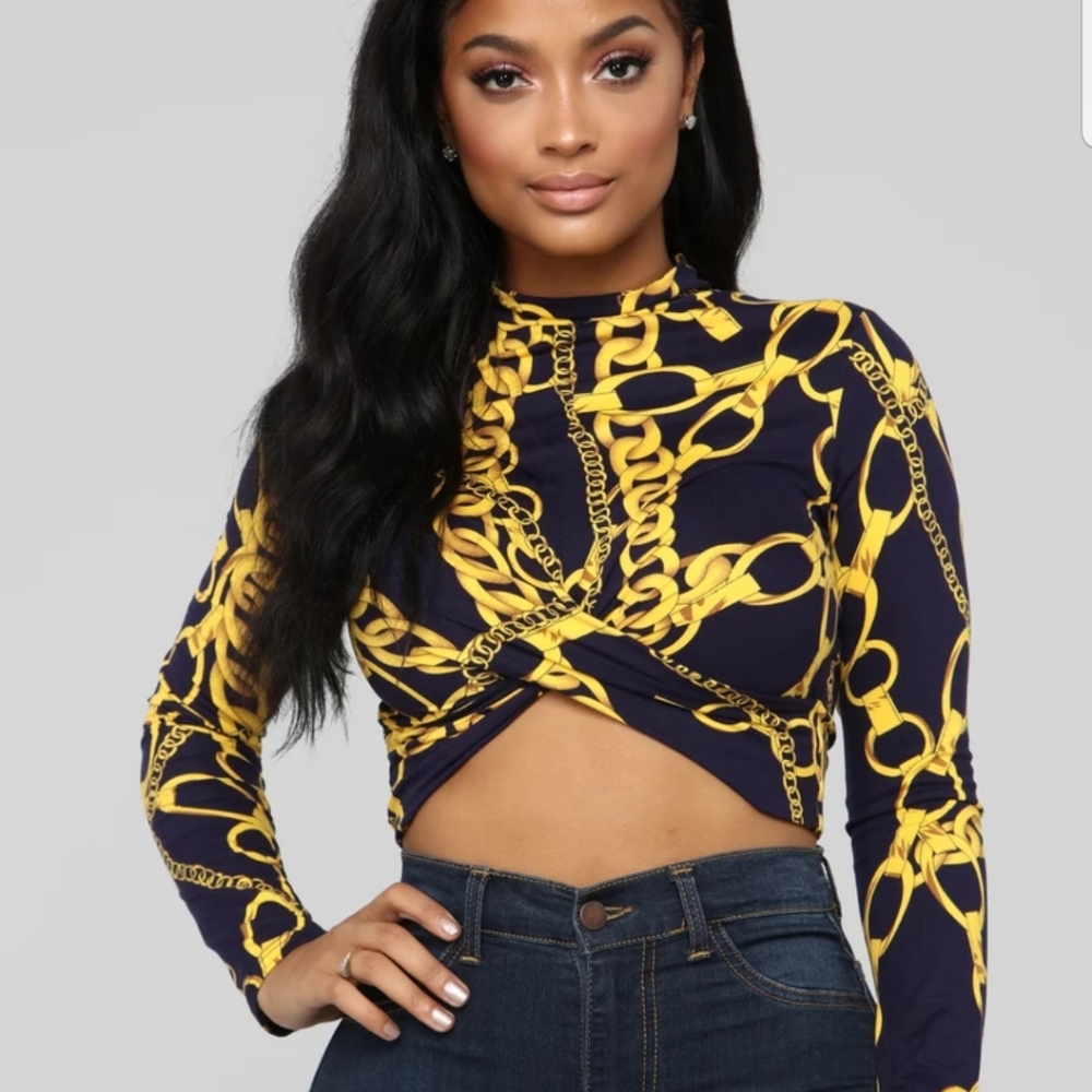 Fashion nova crop top